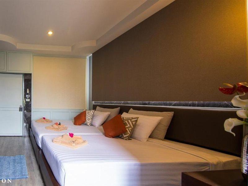 Blue Lagoon Hotel Chiang Rai Buitenkant foto
