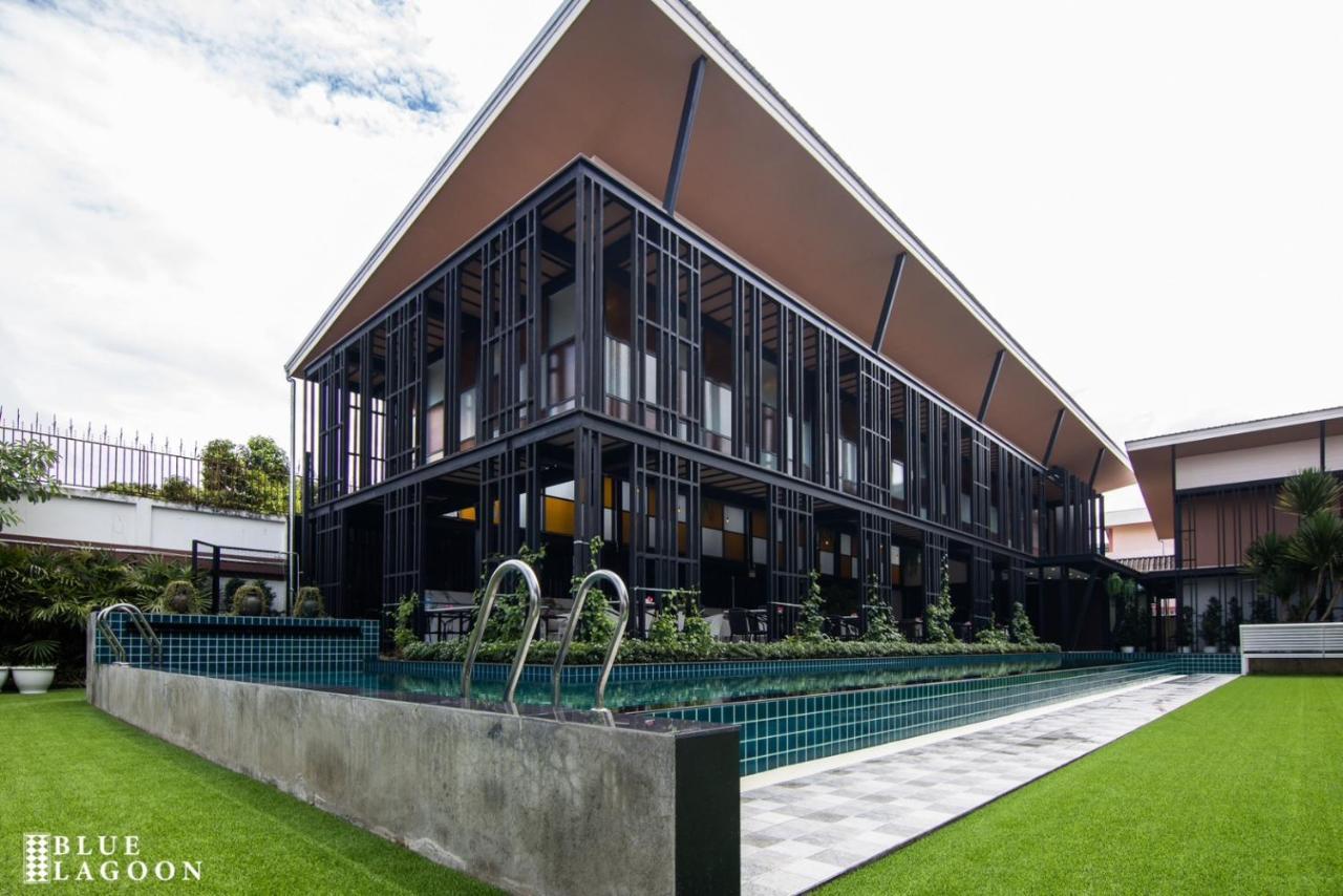 Blue Lagoon Hotel Chiang Rai Buitenkant foto