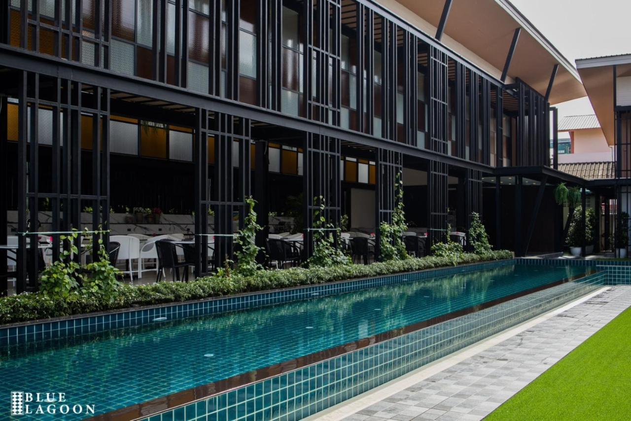 Blue Lagoon Hotel Chiang Rai Buitenkant foto